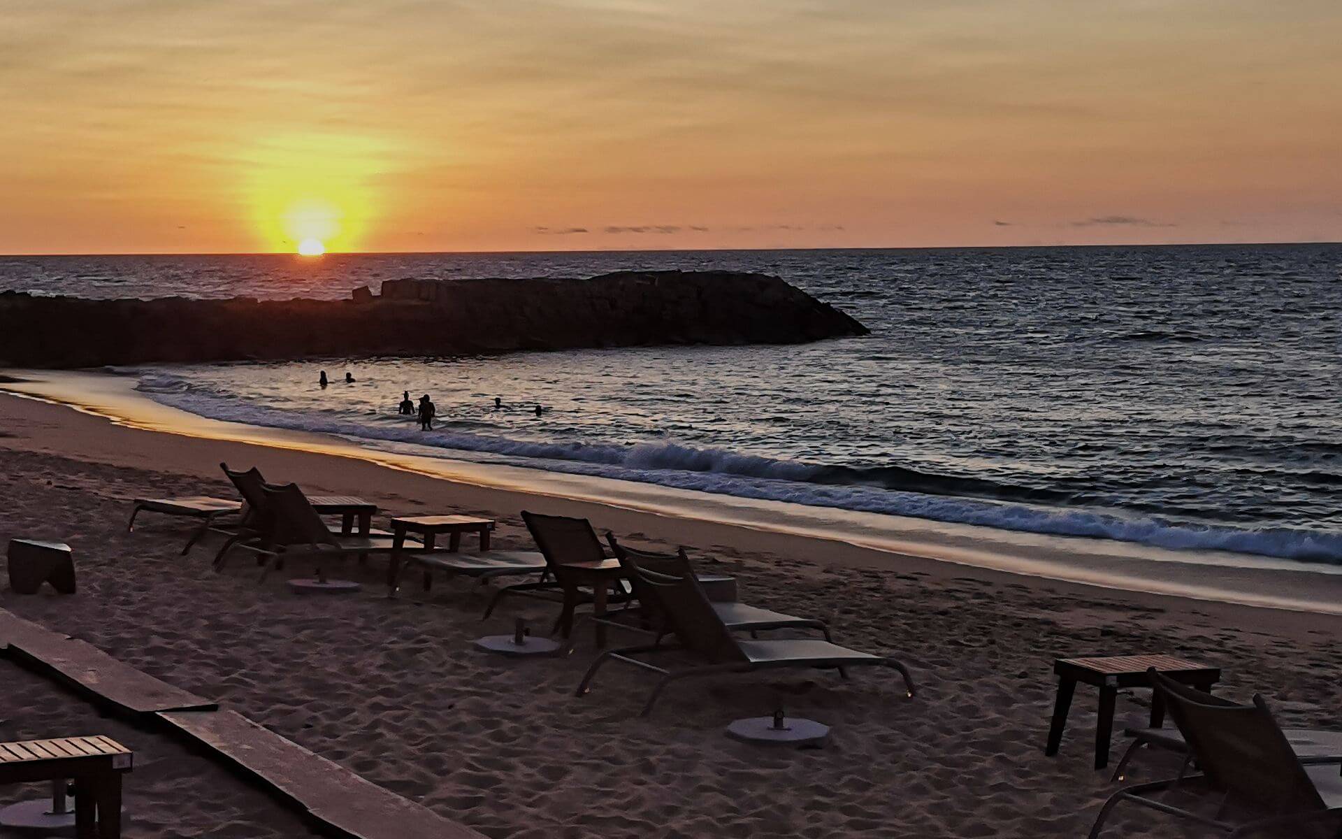Por_do_sol_cafe_del_mar-1
